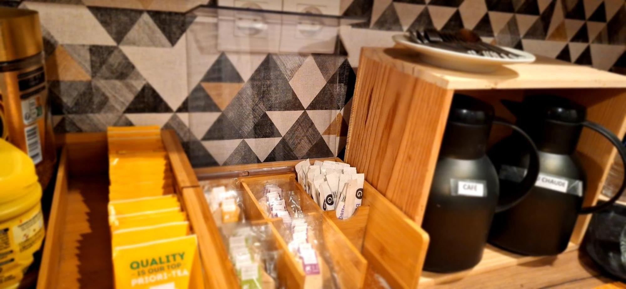 Hotel- Restaurant Le Saint Quentin エクステリア 写真